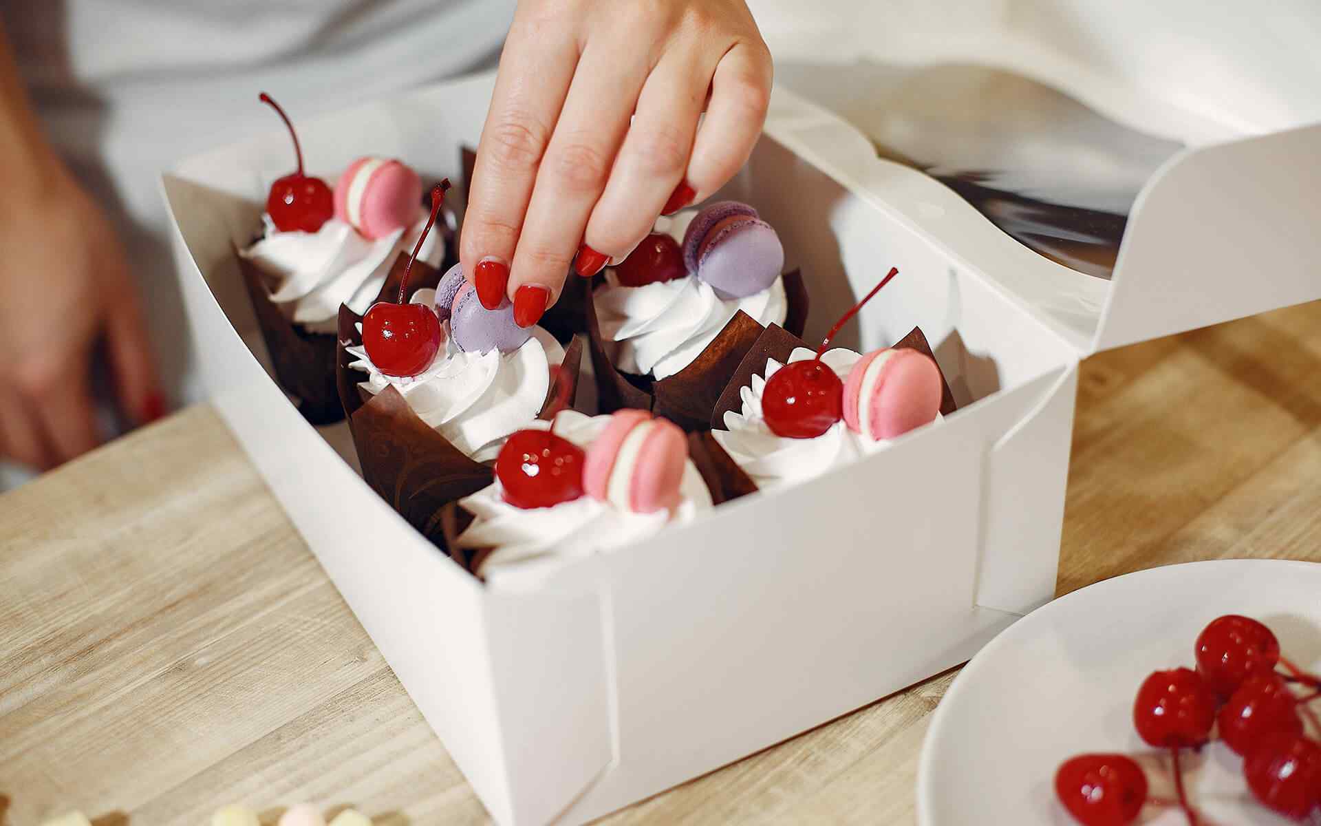 French Vintage Wedding Cupcakes